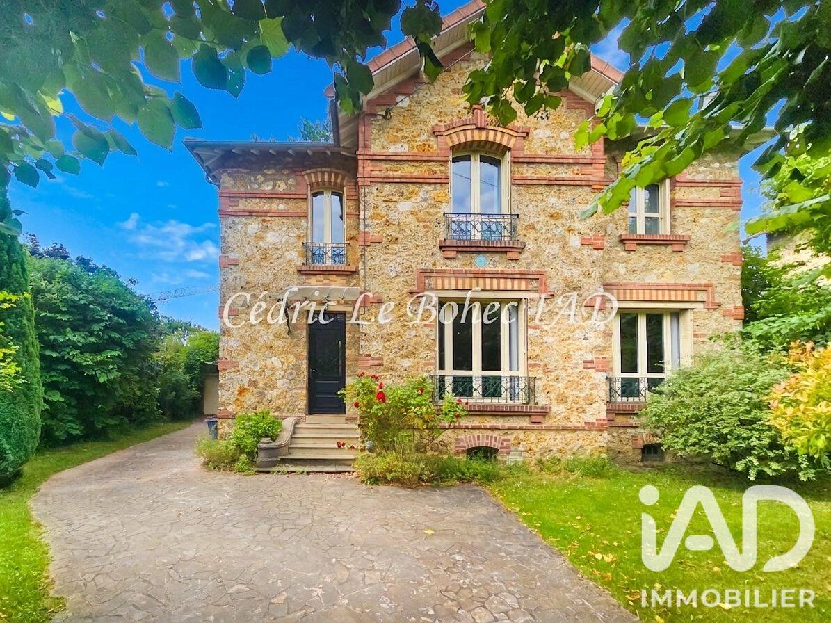 Maison 6 pièces 140 m² · à Beauchamp · 140 m² · 649 000 €