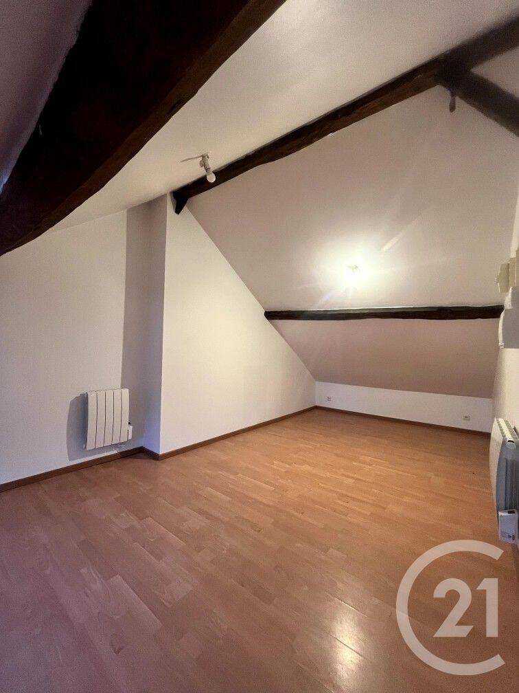 Appartement 1 pièce 19 m² · à Mesnil-en-Ouche · 19 m² · 320 €