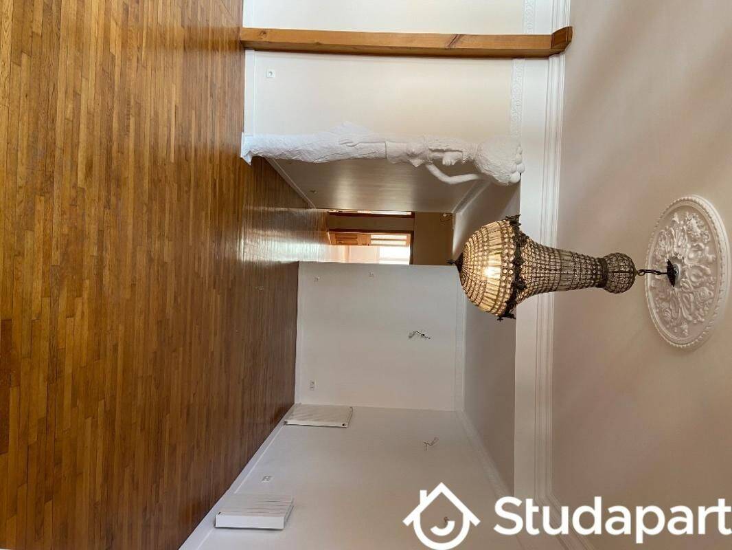 5 pièces 144 m² · à Besançon · 144 m² · 1 250 €