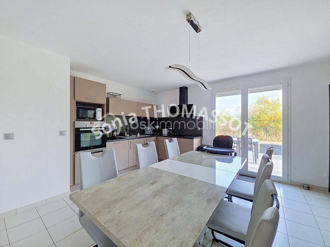 Maison 5 pièces 100 m² · à Saint-Usage · 100 m² · 244 000 €