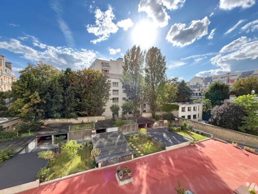 Appartement à vendre 376 200 € 1 pièce 36,4 m² Étage 2/9 Paris 16ème arrondissement 75016