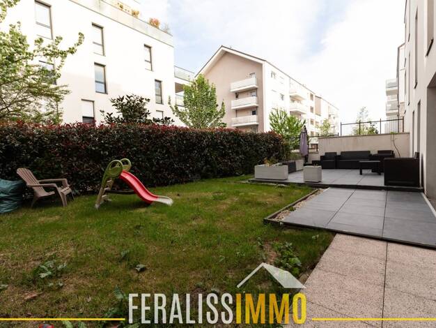 Appartement à vendre 299 900 € 5 pièces 4 chambres 105,9 m² RDC/4 Les Bruzacques Jouy-le-Moutier 95280