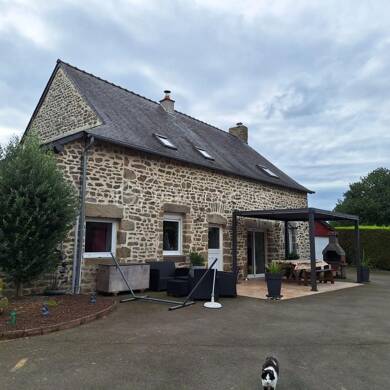 Mas à vendre 238 900 € 6 pièces 4 chambres 123 m² 2 292 m² de terrain Jublains 53160