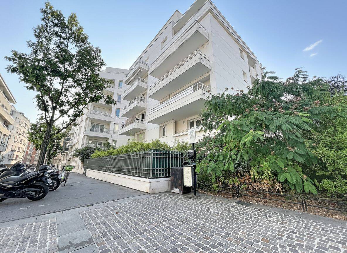 Appartement 2 pièces 48 m² · à Courbevoie · 47,9 m² · 345 000 €
