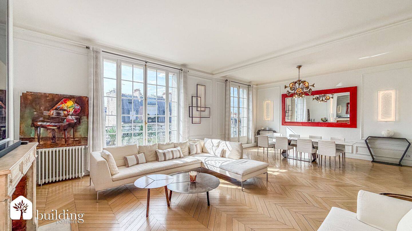 Appartement 7 pièces 272 m² · à Paris 17ème Arrondissement · 272,2 m² · 4 200 000 €