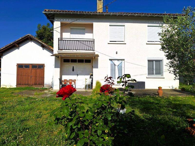 Maison 5 pièces 122 m² · à Riscle · 122 m² · 160 000 €