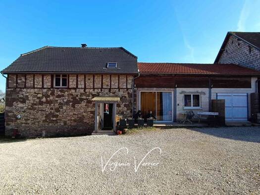 Maison à vendre 245 000 € 7 pièces 3 chambres 155 m² 2 697 m² de terrain Cublac 19520