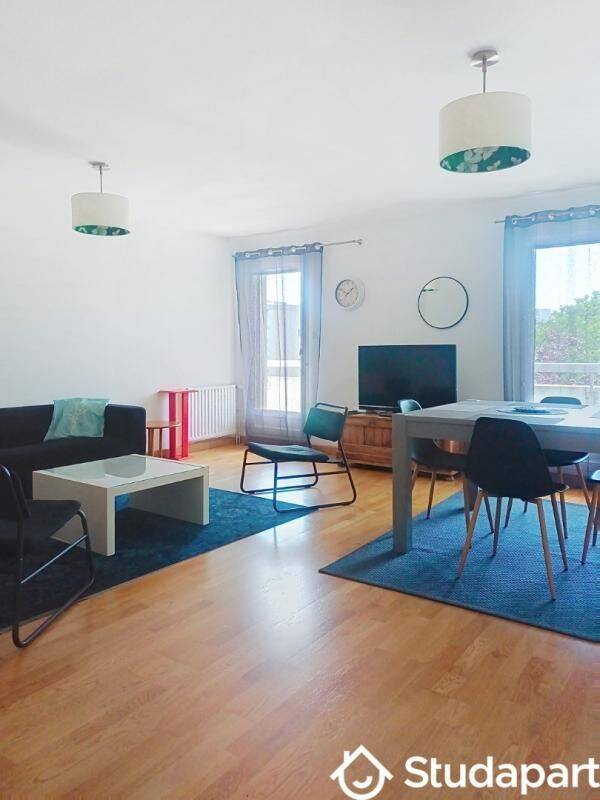 1 pièce 10 m² · à Angers · 10 m² · 495 €