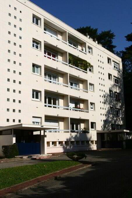 Appartement 5 pièces 90 m² · à Versailles · 90 m² · 2 021 €/mois
