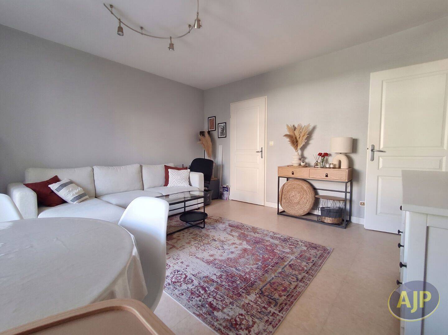 Appartement 2 pièces 48 m² · à Nantes · 47,8 m² · 706 €