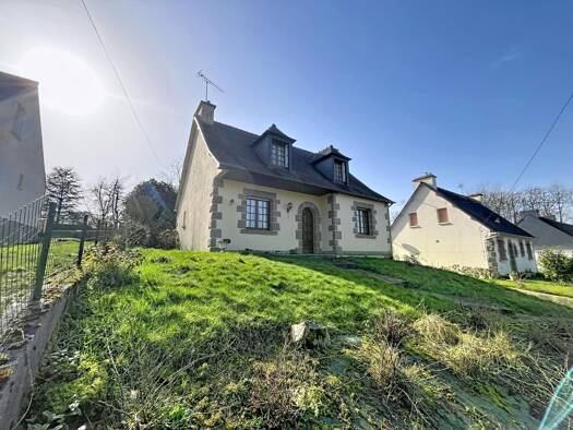 Maison à vendre 131 550 € 5 pièces 3 chambres 108 m² 771 m² de terrain Corlay 22320