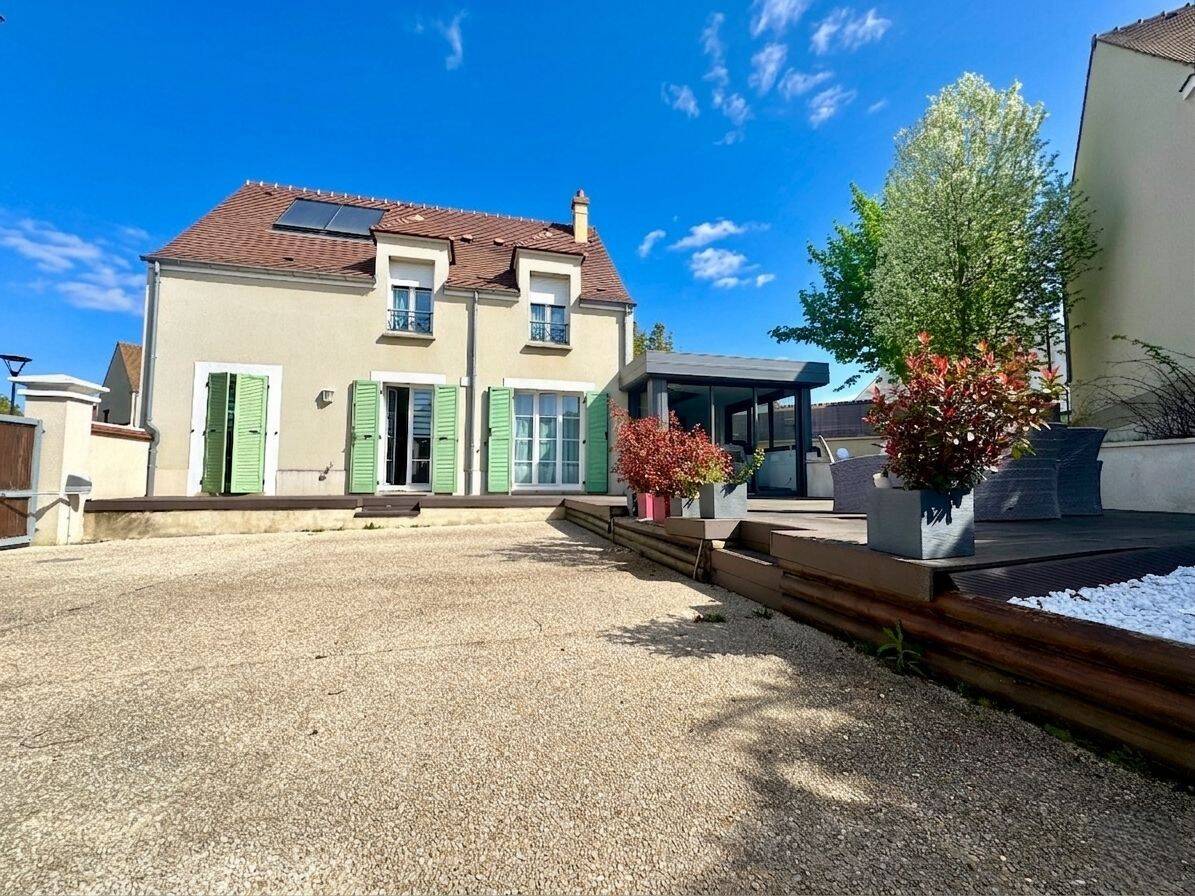 Maison 5 pièces 137 m² · à Magny-le-Hongre · 137,4 m² · 520 000 €