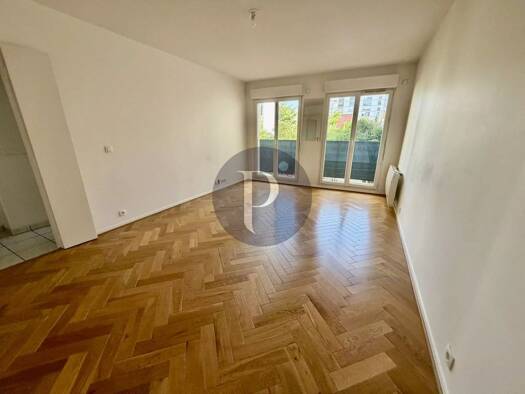 Appartement à vendre 355 000 € 3 pièces 2 chambres 60,1 m² Étage 1/4 Centre Ville Est Ivry-sur-Seine 94200