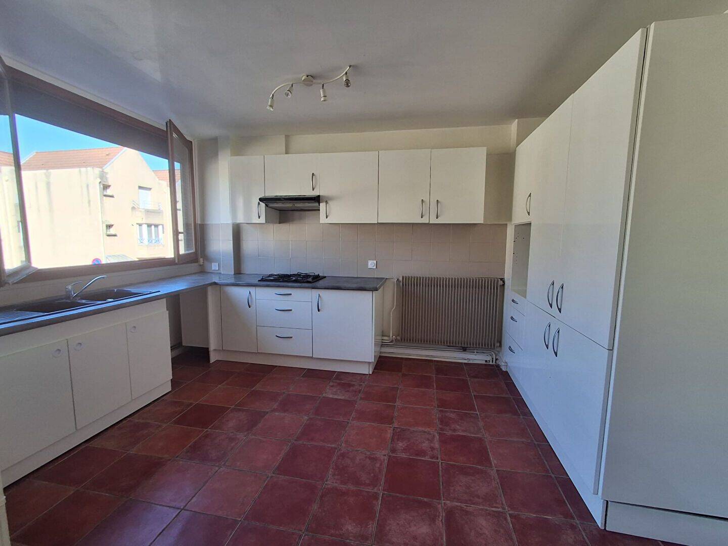 Appartement 3 pièces 69 m² · à Saint-Étienne · 69 m² · 740 €