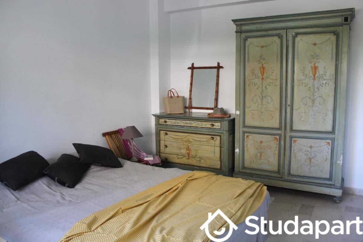 1 pièce 10 m² · à Antibes · 10 m² · 575 €/mois