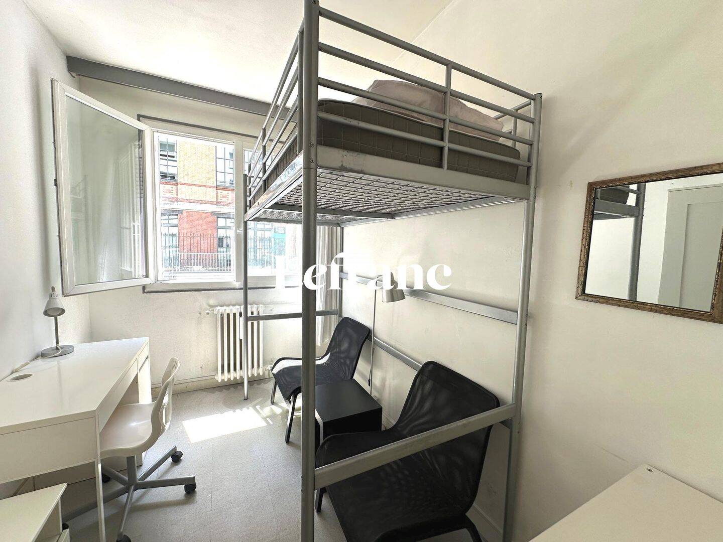 Appartement 1 pièce 11 m² · à Paris 15ème Arrondissement · 10,7 m² · 100 000 €