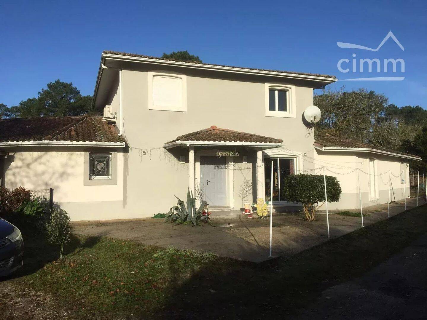 Maison 12 pièces 303 m² · à Salles · 303 m² · 760 700 €