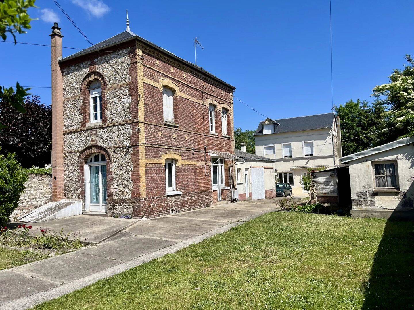 Maison 4 pièces 202 m² · à Caudebec-lès-Elbeuf · 201,5 m² · 212 000 €
