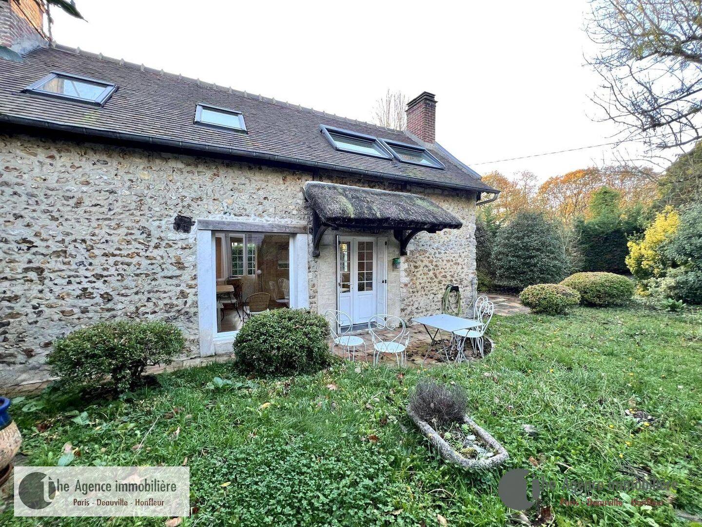 Maison 6 pièces 136 m² · à Fiquefleur-Équainville · 136,4 m² · 399 000 €