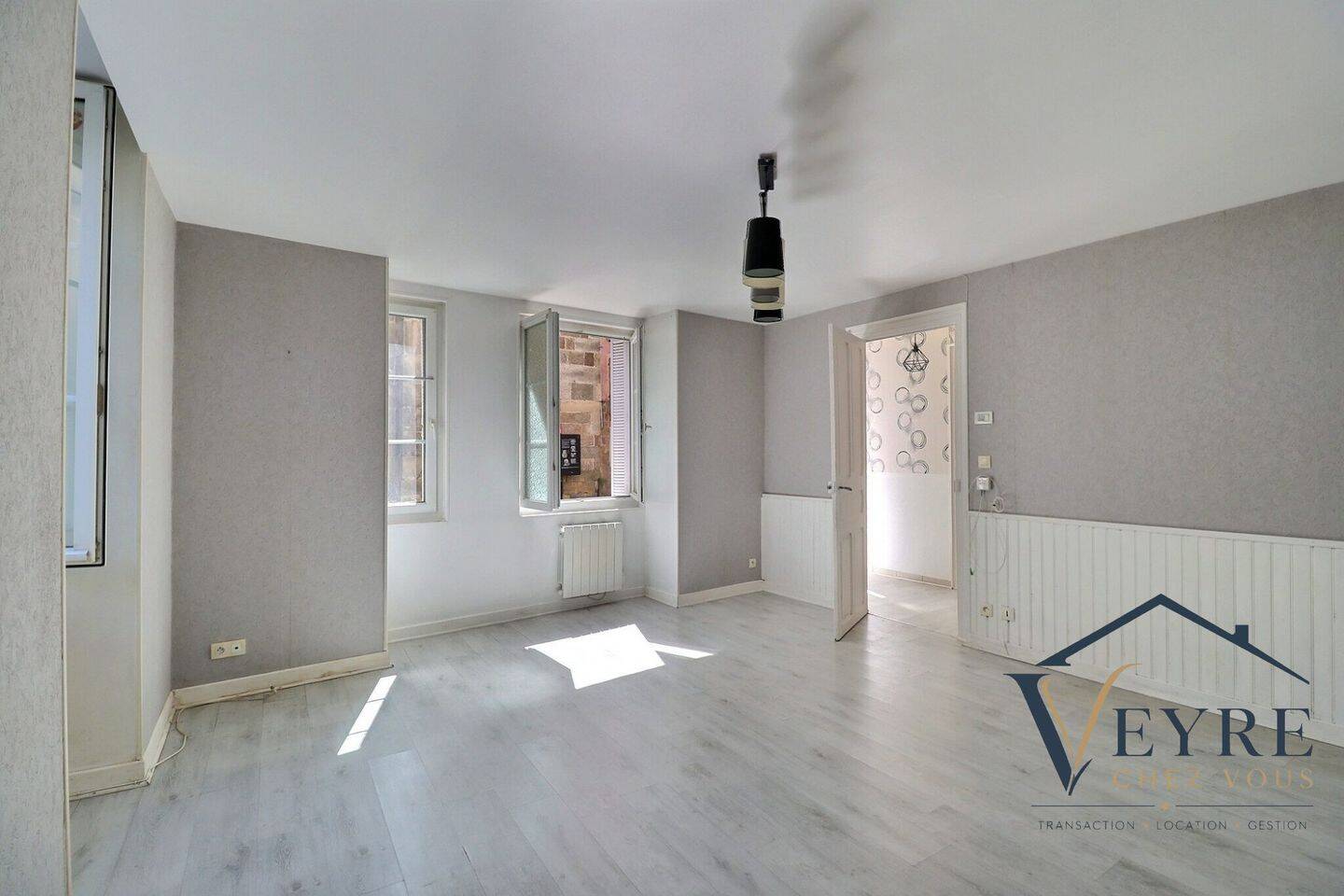 Appartement 2 pièces 63 m² · à Vic-le-Comte · 63,4 m² · 475 €