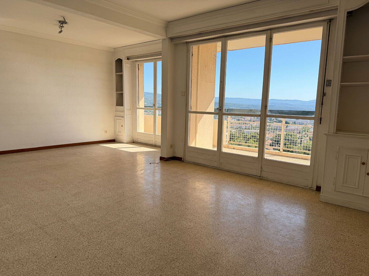 Appartement 4 pièces 77 m² · à La Ciotat · 76,9 m² · 368 000 €