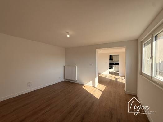 Appartement à vendre 240 000 € 4 pièces 2 chambres 81,7 m² RDC Crécy-la-Chapelle 77580