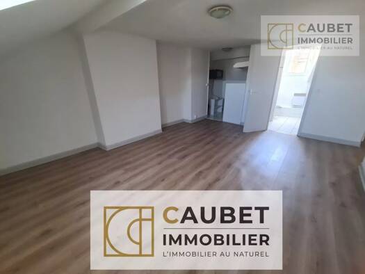 Appartement à louer 455 € 2 pièces 1 chambre 45 m² Étage 3/3 Centre-Marcadieu-Marne Tarbes 65000