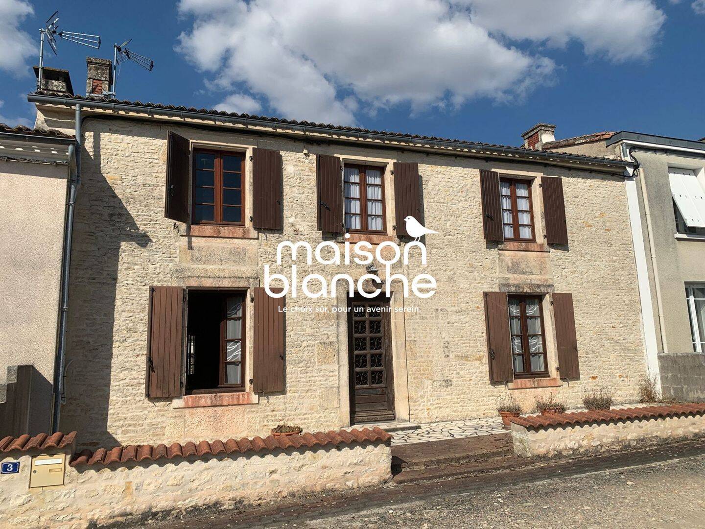 Maison 4 pièces 190 m² · à Mauzé-sur-le-Mignon · 190 m² · 144 000 €