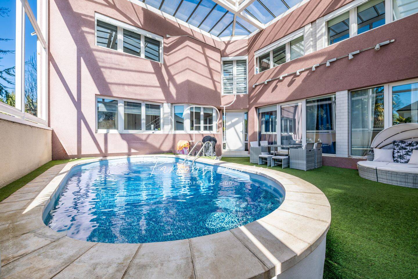 Maison 8 pièces 149 m² · à Chennevières-sur-Marne · 148,6 m² · 595 000 €