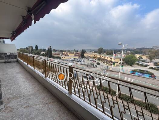 Appartement en viager 73 000 € 2 pièces 1 chambre 53,8 m² Étage 3/5 Hippodrome-Kennedy Cagnes-sur-Mer 06800