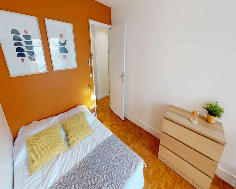 Appartement 5 pièces 100 m² · à Paris 12ème Arrondissement · 100 m² · 1 070 €