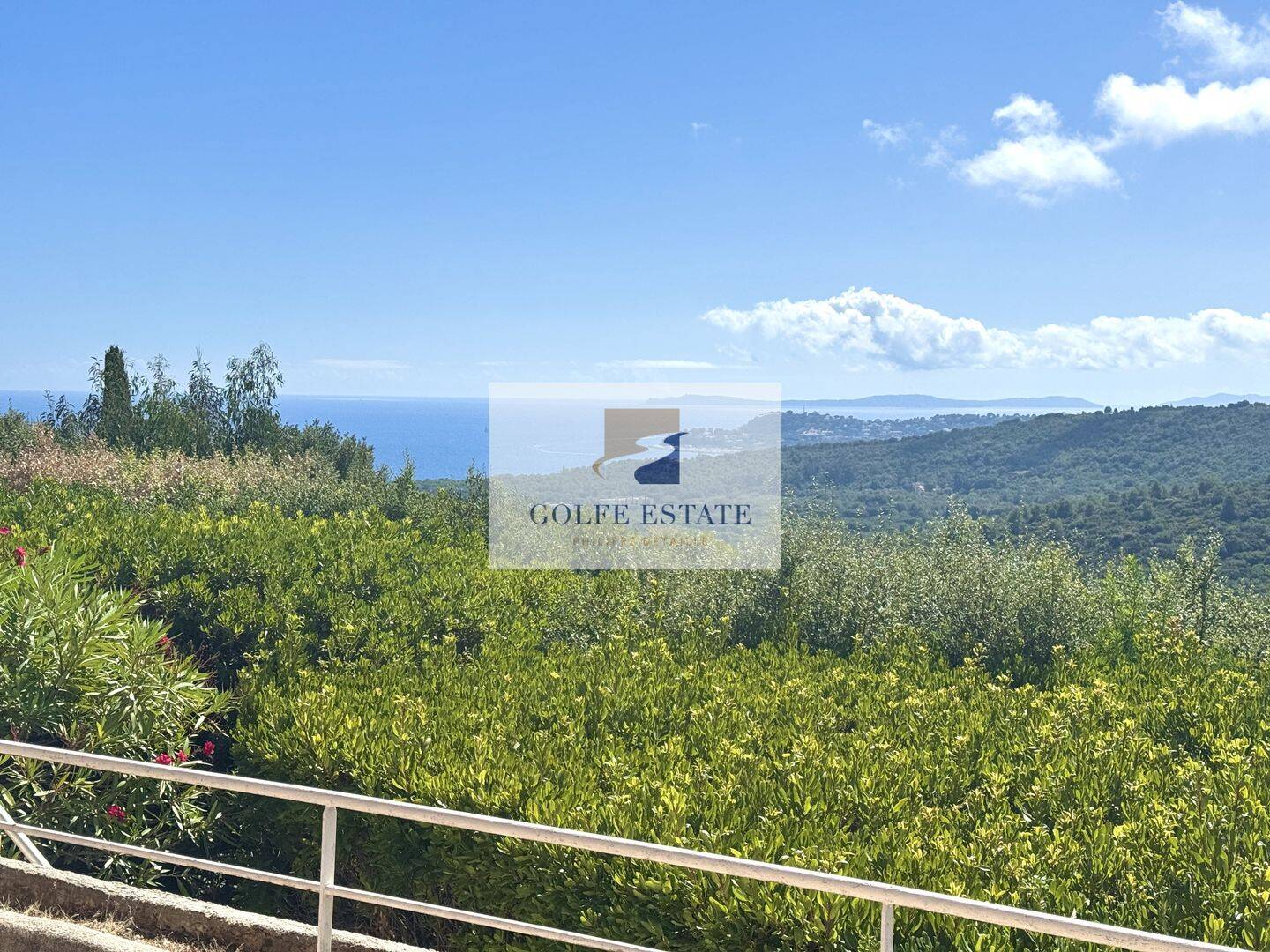 Maison 5 pièces 115 m² · à La Croix-Valmer · 115 m² · 850 000 €