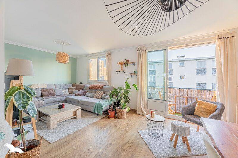 Appartement 4 pièces 77 m² · à Saint-Pierre-des-Corps · 77 m² · 148 400 €