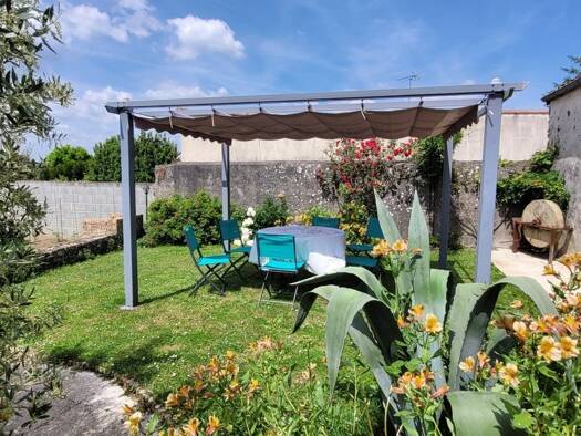 Maison à vendre 196 000 € 7 pièces 3 chambres 167 m² 678 m² de terrain Monsireigne 85110