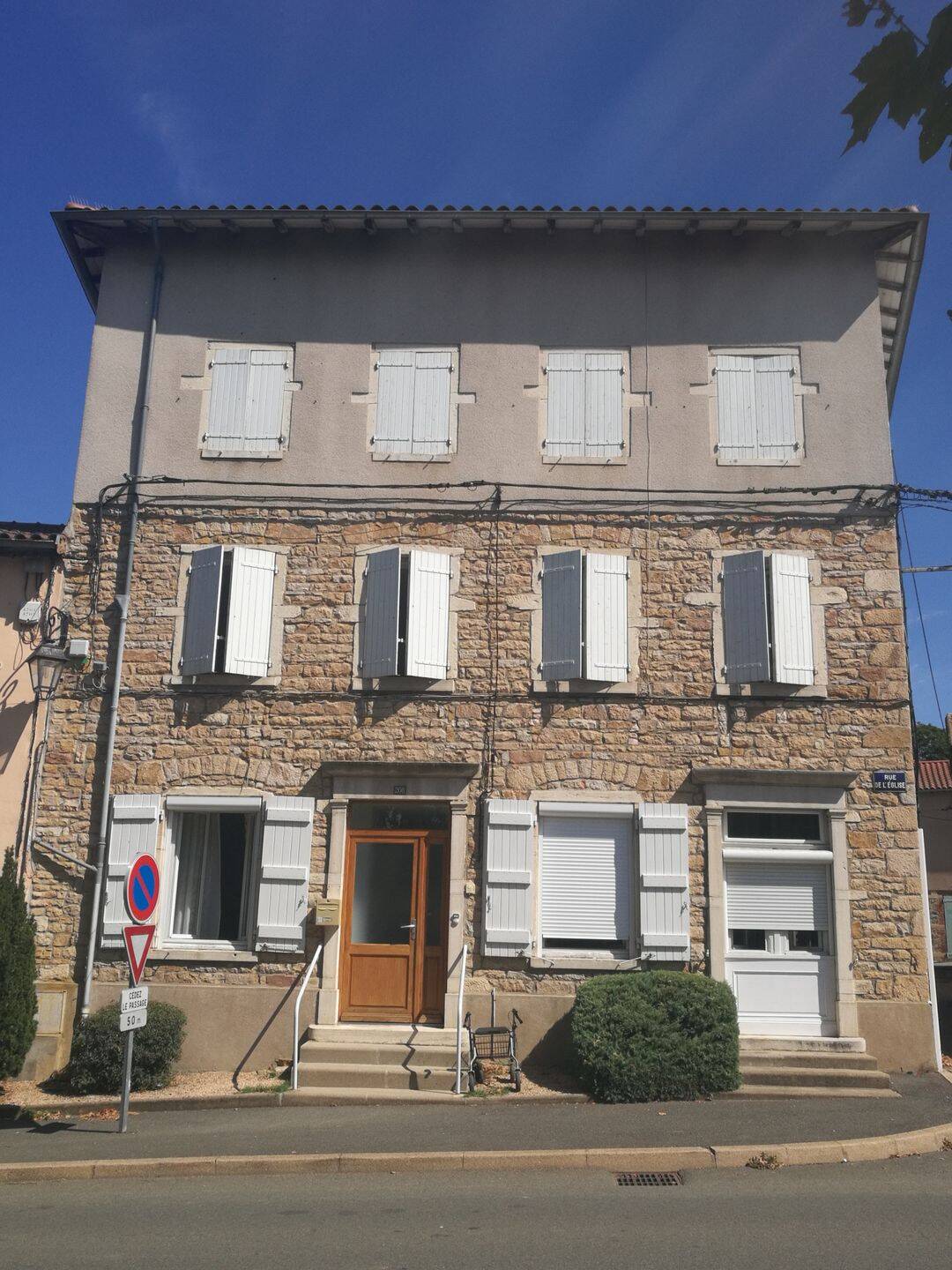 Appartement 3 pièces 62 m² · à Saint-Georges-de-Reneins · 62,3 m² · 785 €