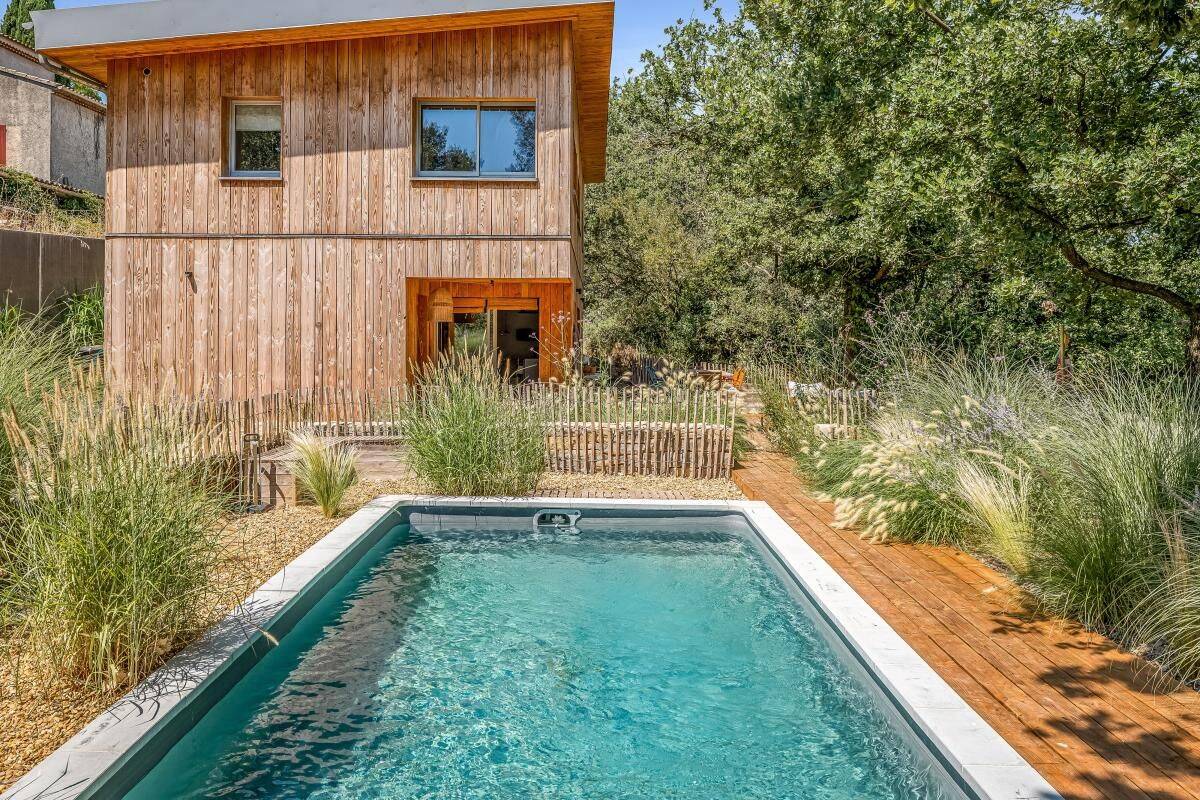 Maison 5 pièces 150 m² · à La Roque-d'Anthéron · 150 m² · 680 000 €