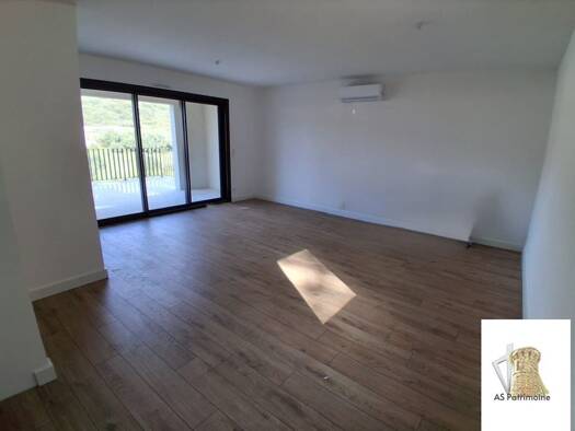 Appartement à vendre 349 000 € 3 pièces 2 chambres 64 m² Étage 1/2 Pietrosella 20166