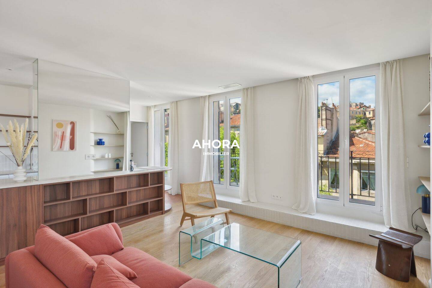 Appartement 4 pièces 93 m² · à Marseille 6ème Arrondissement · 93,2 m² · 2 400 €
