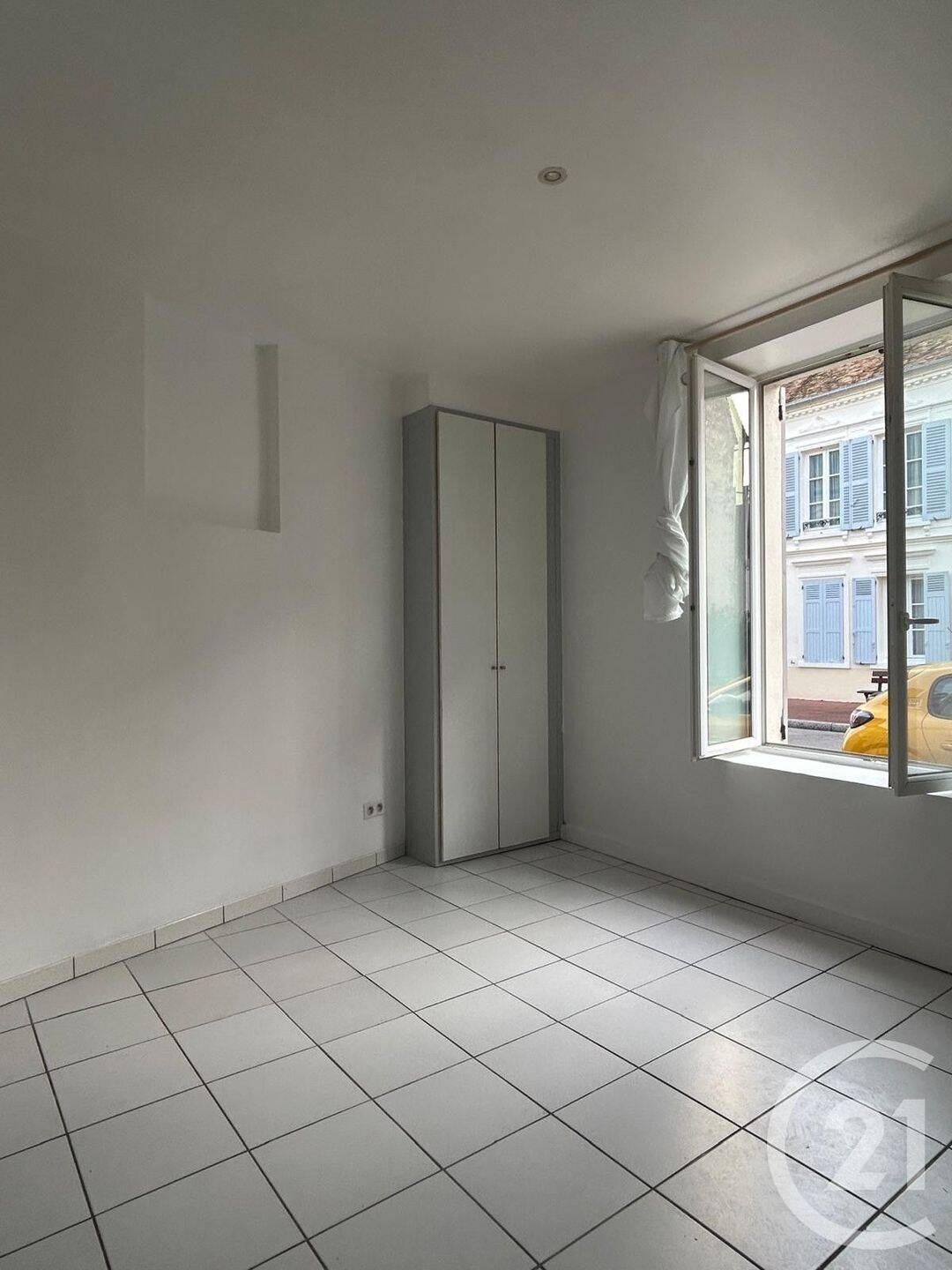 Appartement 1 pièce 18 m² · à Anet · 18 m² · 365 €