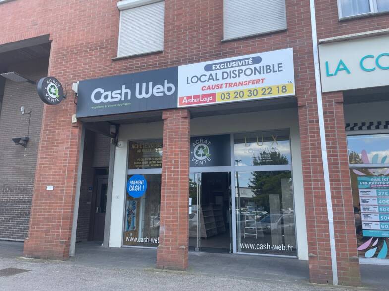 Local commercial à louer 2 200 € 80 m² de surface de vente Hôtel de Ville-Pont de Bois Villeneuve d'Ascq 59650