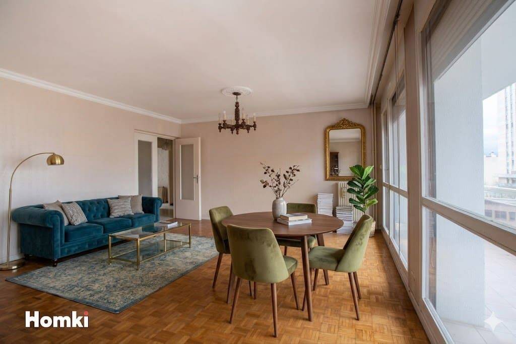 Appartement 4 pièces 81 m² · à Saint-Étienne · 81 m² · 90 000 €