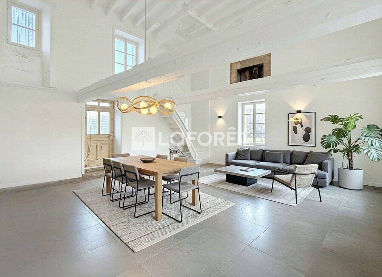 Maison 2 pièces 100 m² · à Chanu · 100 m² · 45 000 €