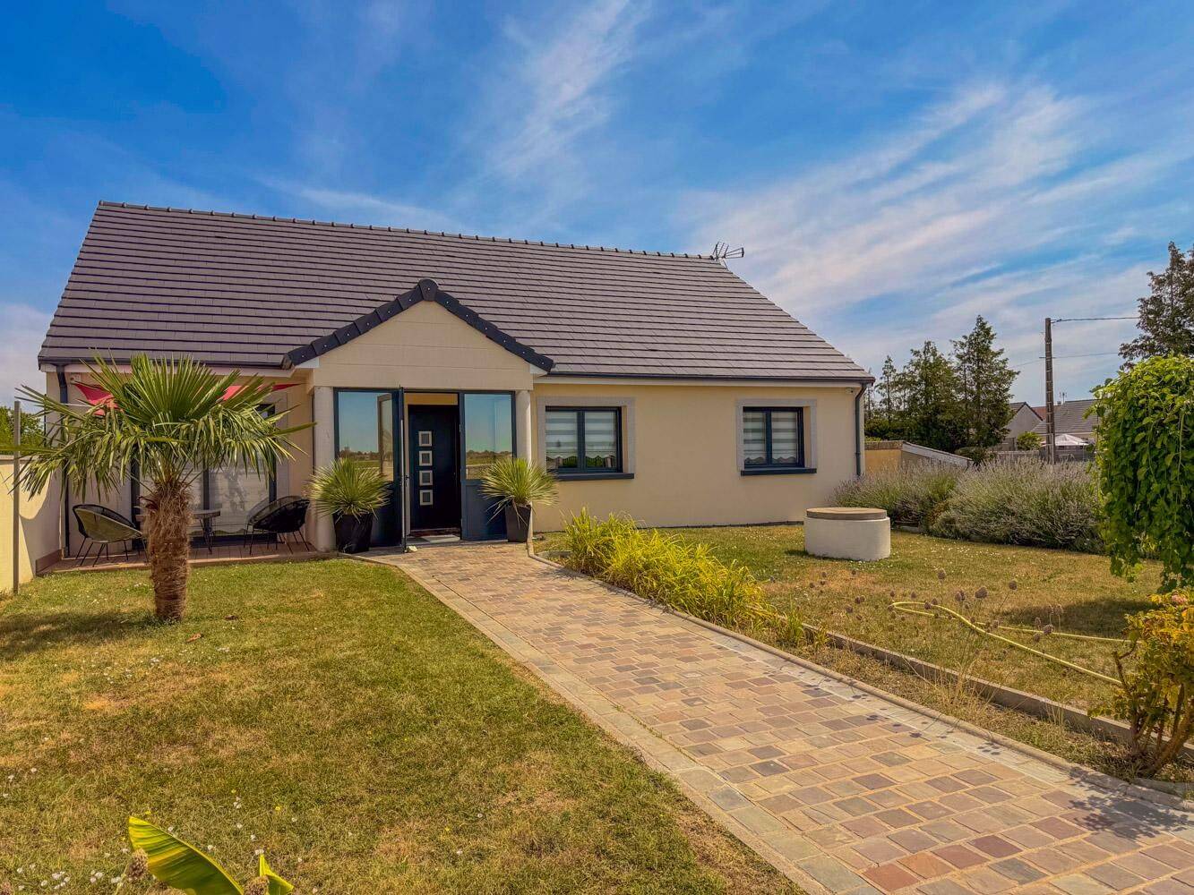 Maison 1 pièce 128 m² · à Corquilleroy · 128 m² · 278 000 €