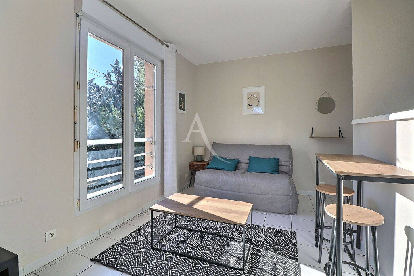 Appartement 1 pièce 19 m² · à Meyreuil · 19 m² · 601 €