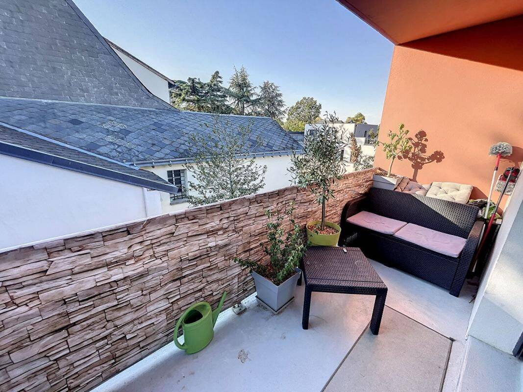 Appartement 3 pièces 65 m² · à Joué-lès-Tours · 64,7 m² · 732 €