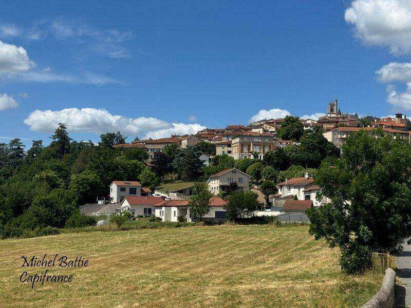 Maison 6 pièces 202 m² · à Saint-Galmier · 202 m² · 374 500 €