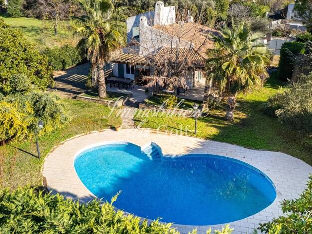 Maison à vendre 920 000 € 5 pièces 5 chambres 215 m² 1 780 m² de terrain La Treille Marseille 11ème arrondissement 13011