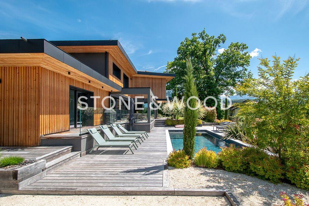 Maison 6 pièces 200 m² · à Annecy · 200 m² · 2 390 000 €