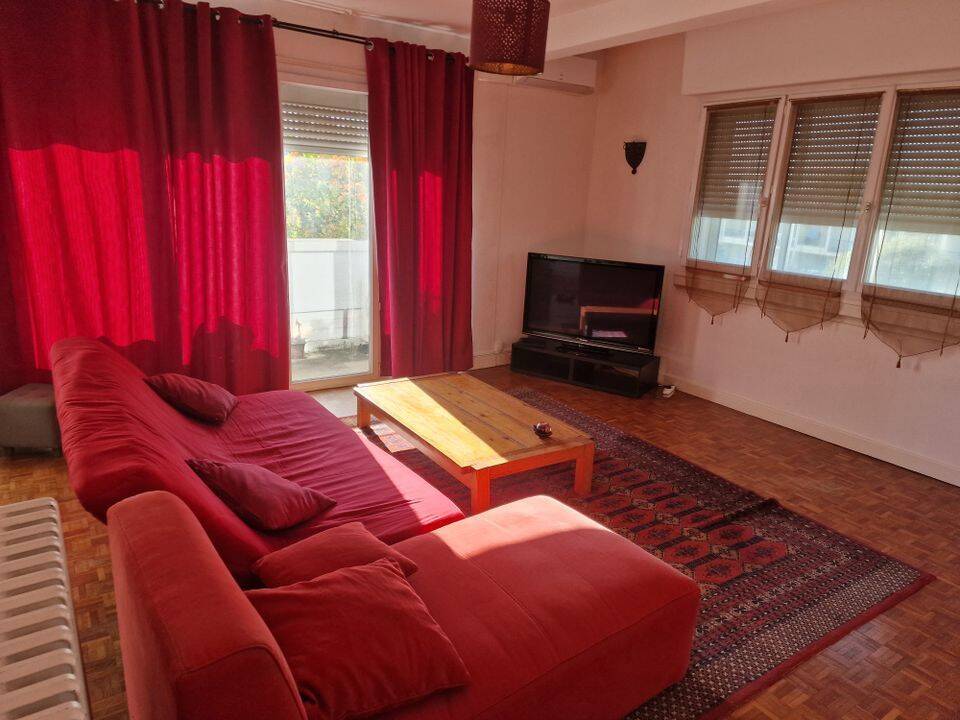 Appartement 3 pièces 80 m² · à Angoulême · 80 m² · 760 €