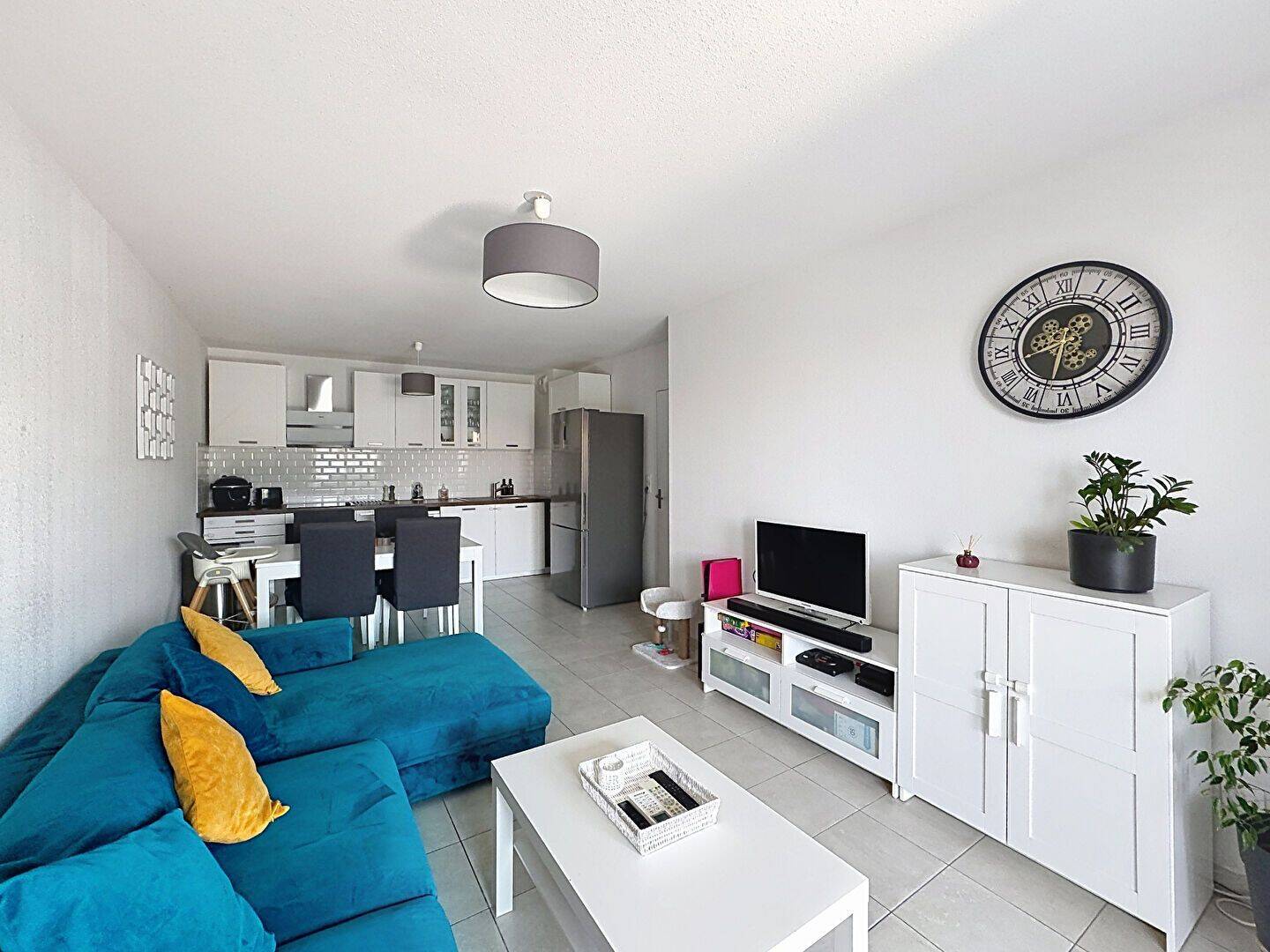 Appartement 3 pièces 57 m² · à Roquebrune-sur-Argens · 56,7 m² · 251 520 €